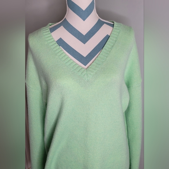 GAP Cosy V-Neck Pullover Sweater Size XL - Picture 3 of 8